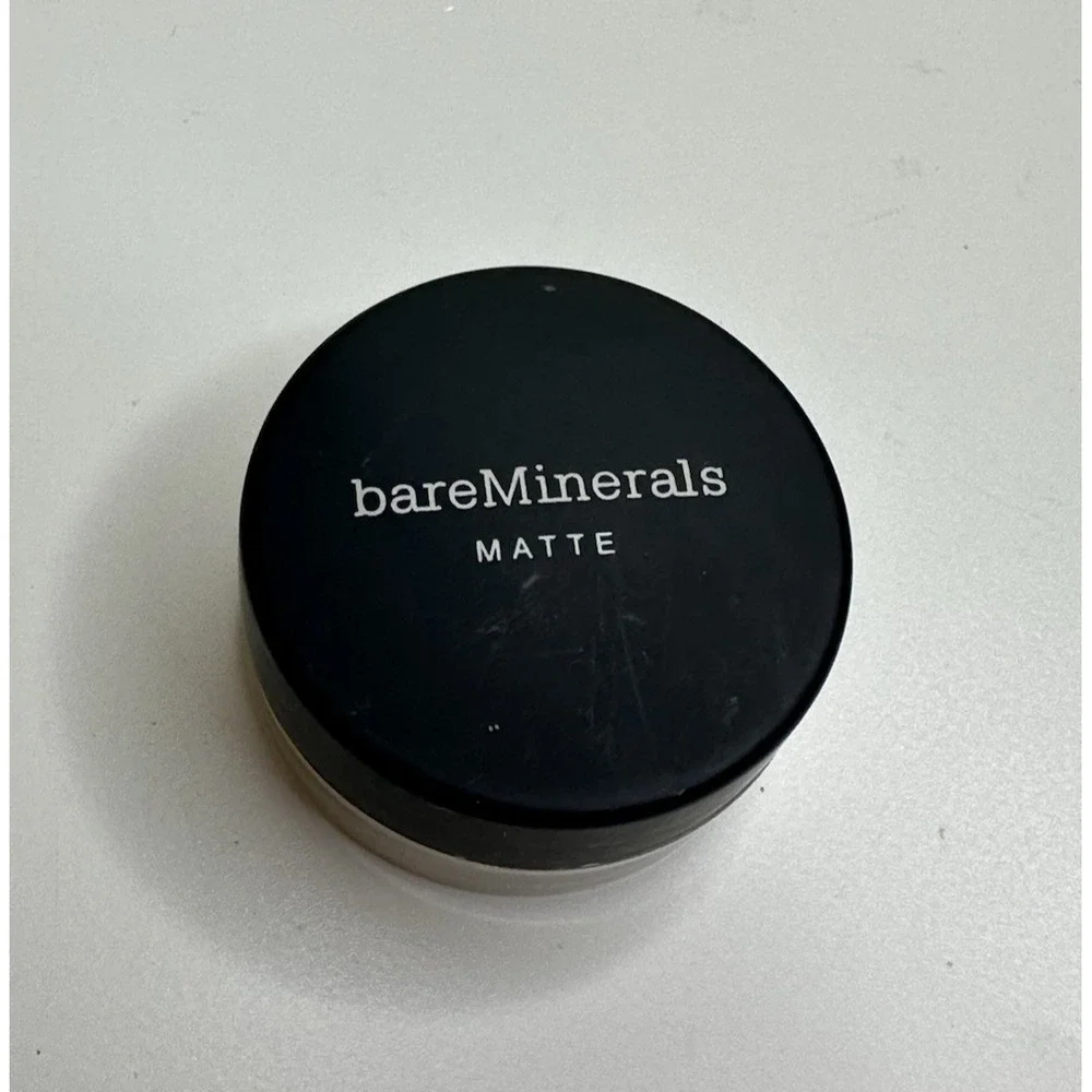 bareMinerals Matte Light W15‎ Foundation SPF 15 Make Up New